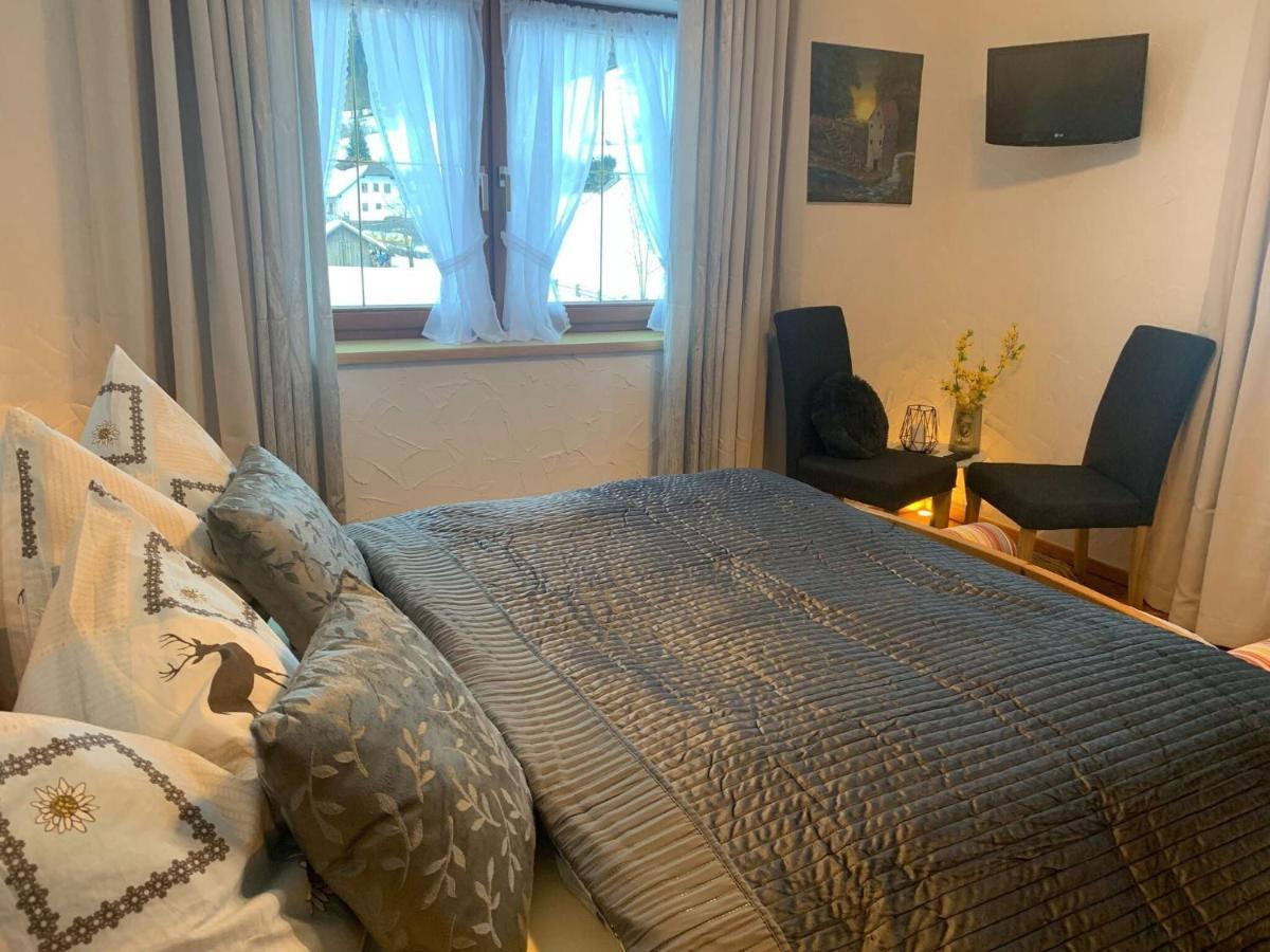 Large Detached Holiday Home In Muhr Екстер'єр фото
