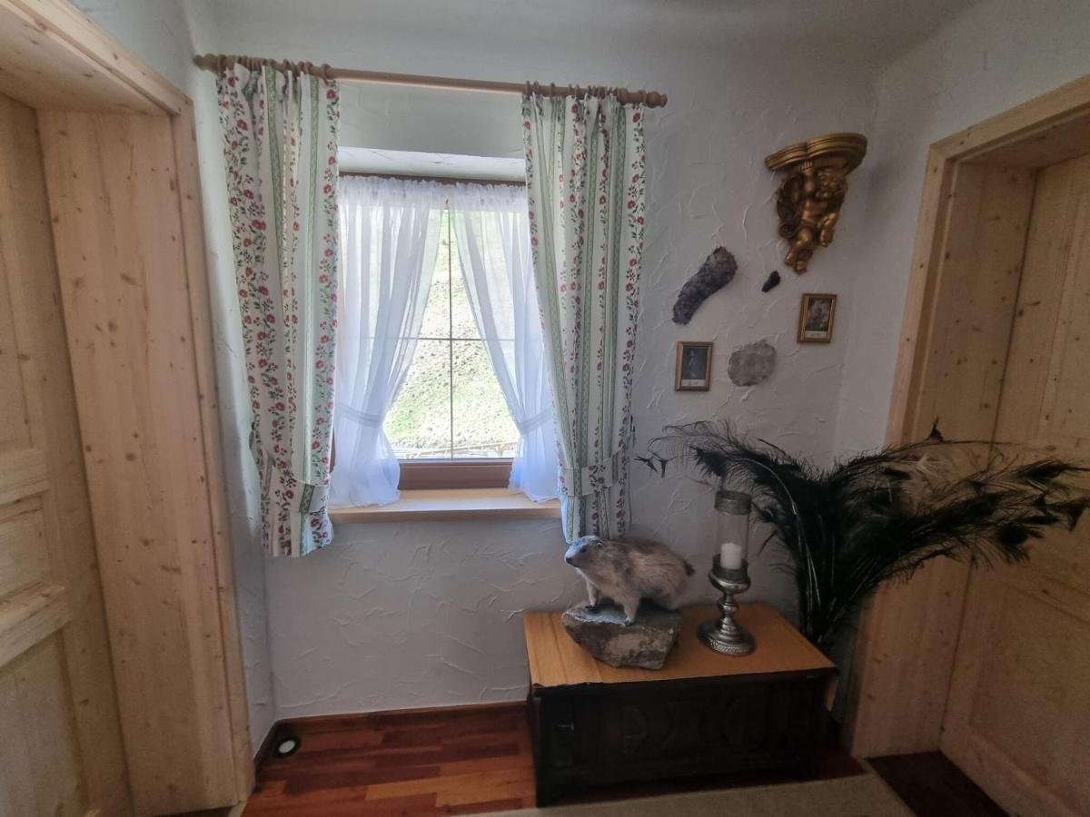Large Detached Holiday Home In Muhr Екстер'єр фото