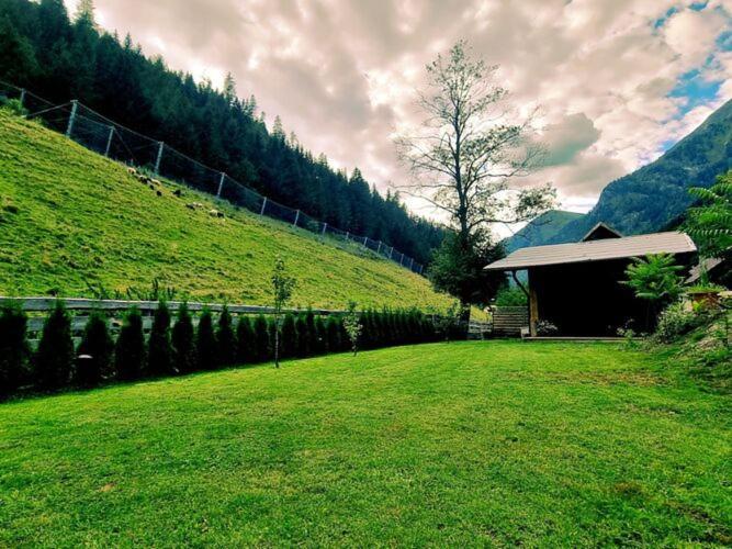 Large Detached Holiday Home In Muhr Екстер'єр фото