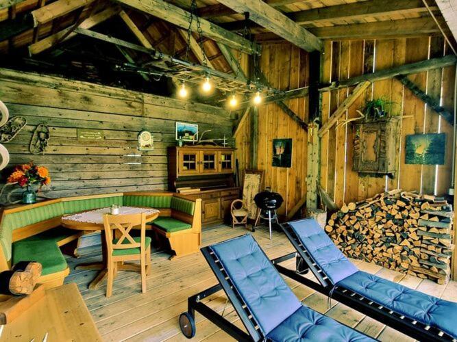 Large Detached Holiday Home In Muhr Екстер'єр фото